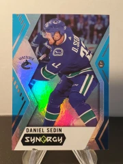 2017-18 UD Synergy Blue #26 Daniel Sedin Vancouver Canucks